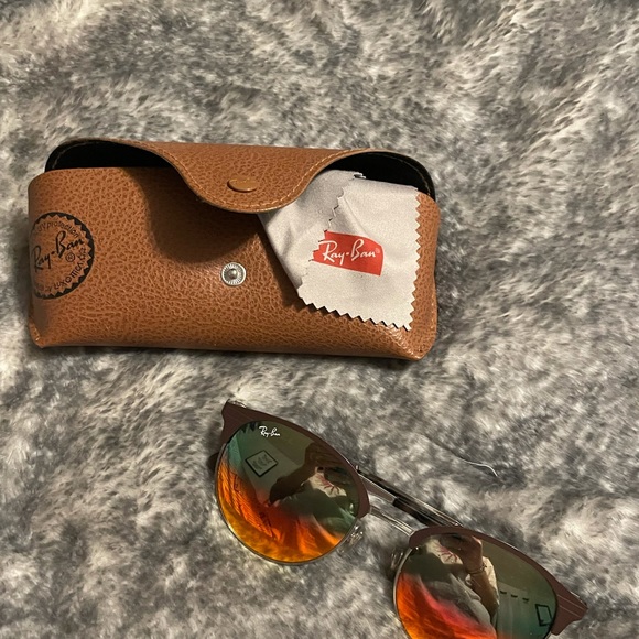 Ray Ban Sunglasses - Picture 2 of 5